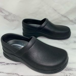 Klogs Women Footwear 8